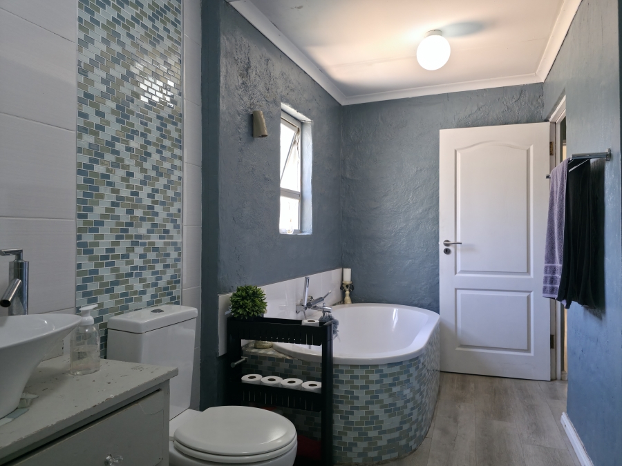 4 Bedroom Property for Sale in Aston Bay Eastern Cape